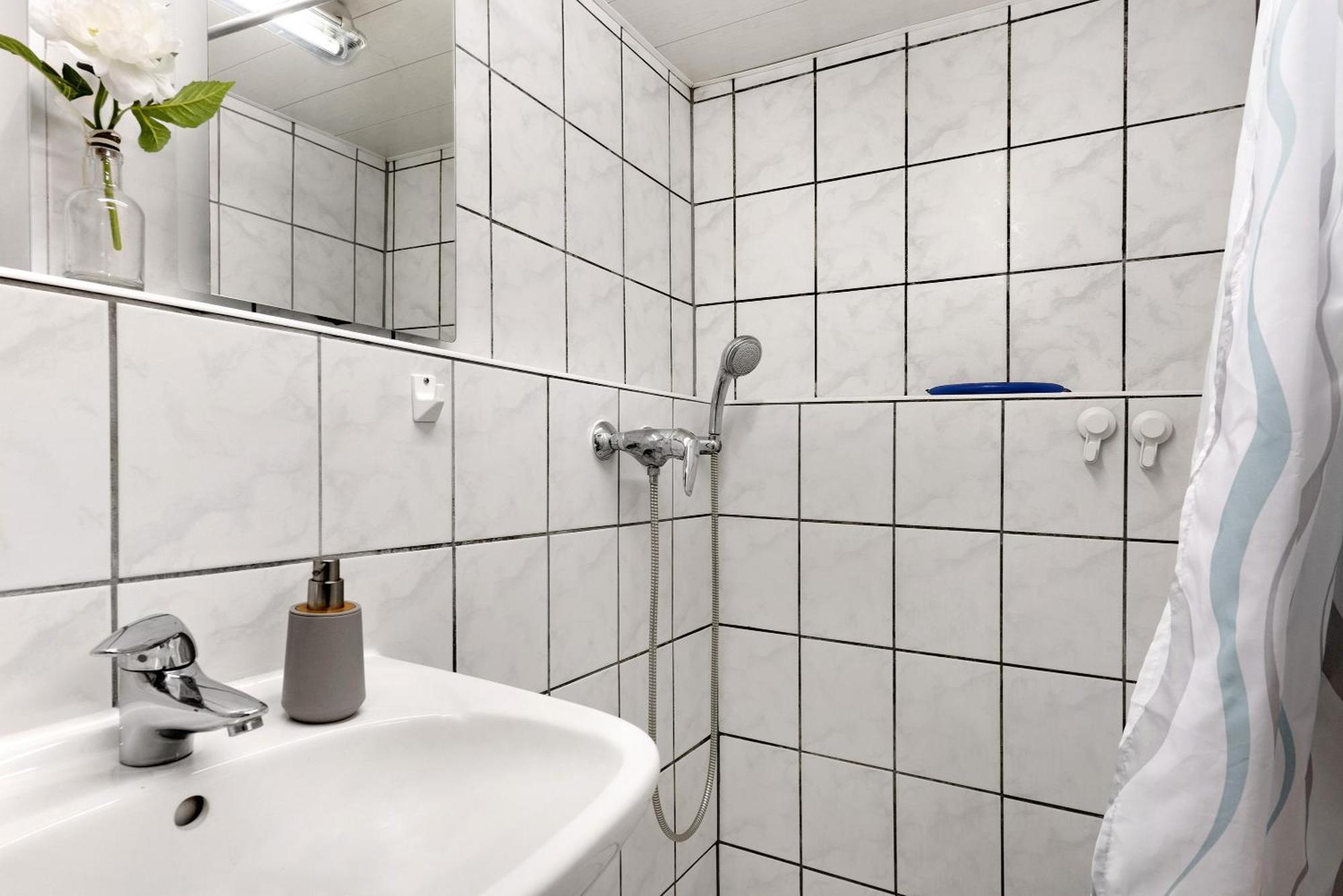 Bed and Breakfast Sleep And Go à Mundelsheim Extérieur photo